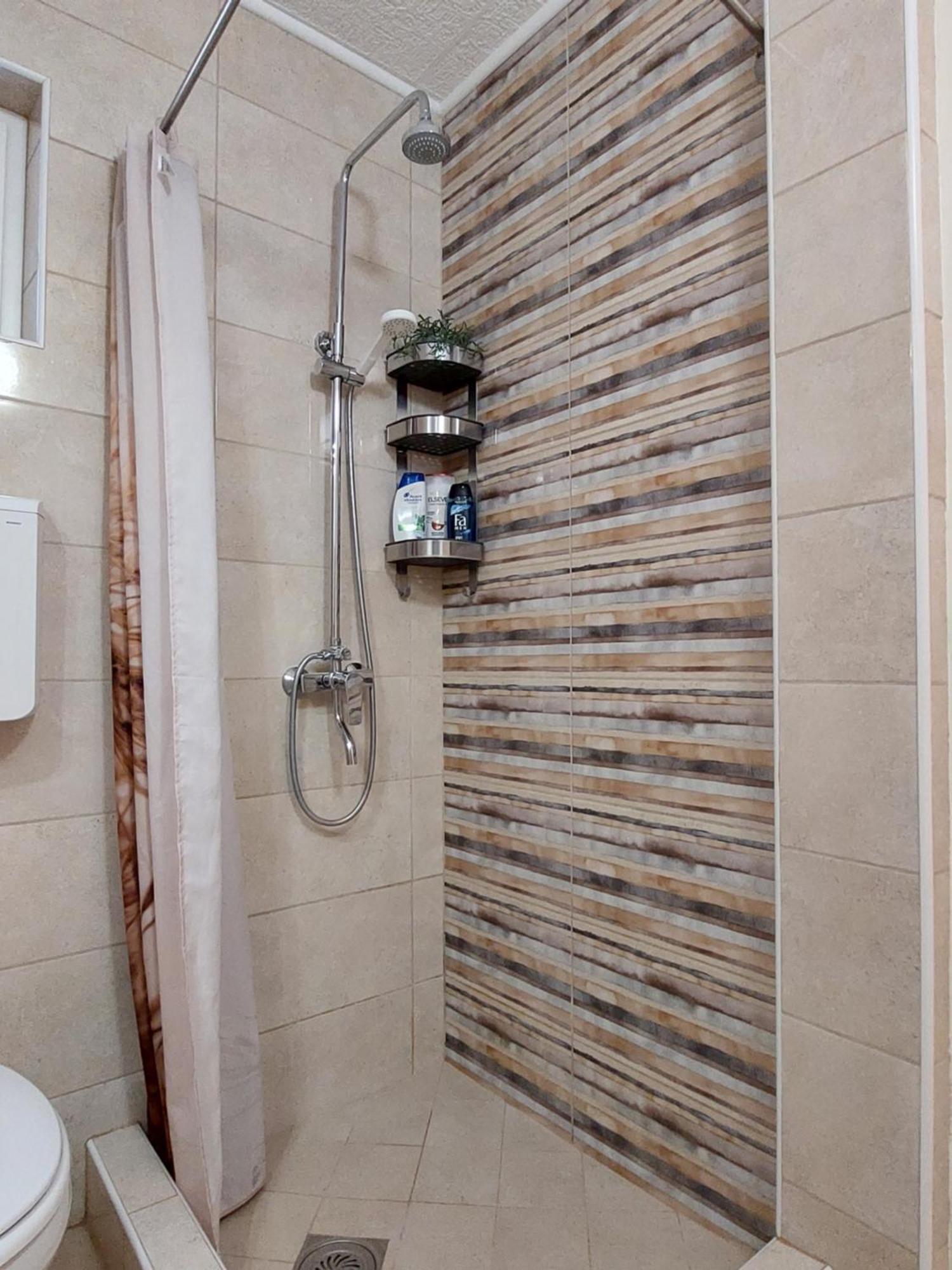 Street Apartment Суботиця Екстер'єр фото